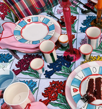 anna-nina-bord-striped-posy-dinner-plate