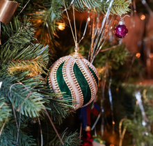 anna-nina-kerstbal-mystical-rainy-moss-ornament