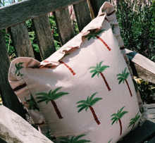 anna-nina-kussen-palmbomen-les-palmiers-frill-cushion