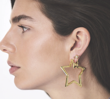 anna-nina-oorbellen-large-funky-star-hoop-earrings-gold-plated