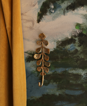 doing-goods-haak-bea-botanical-hook