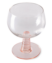 hk-living-wijnglas-roze-swirl-wine-glass-low-nude