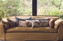 hkliving-kussen-striped-cushion-monochrome-70x40cm