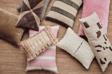 hkliving-kussen-woven-striped-cushion-blush-60x40cm