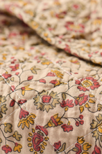 ib-laursen-deken-plaid-quilt-brown-red-orange-and-grey-flower-vines