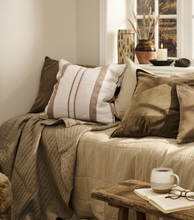 ib-laursen-deken-plaid-quilt-linen-coloured-cross-stitches