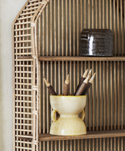 madam-stoltz-bloempot-geel