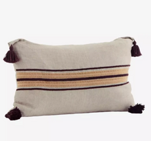 madam-stoltz-kussenhoes-zand-handwoven-cushion-cover-with-embroidery