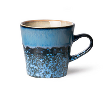 hk-living-mok-americano-night-70s-koffiekop