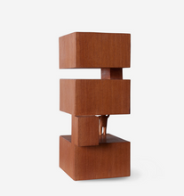 hk-living-objects-empowered-houten-sculptuur