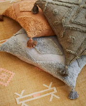 madam-stoltz-kussen-cushion-cover-with-tufting