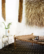 madam-stoltz-salontafel-console-table