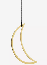 madam-stoltz-wandhanger-maan-hanging-iron-moon