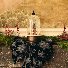Anna+Nina Nostalgic Christmas Snow Globe