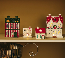 Anna+Nina Christmas Gingerbread Gables