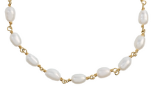 anna-nina-armband-clutching-pearls-bracelet-gold-plated