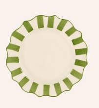 anna-nina-bord-green-scalloped-breakfast-plate