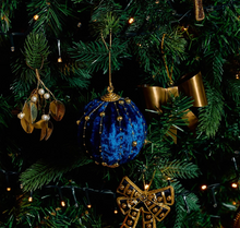 anna-nina-kerstbal-holy-blue-berry-ornament