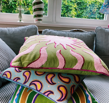 anna-nina-kussen-embroidered-sunshine-cushion