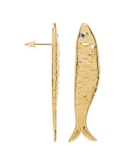 anna-nina-oorbel-single-sardine-stud-gold-plated