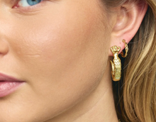 anna-nina-oorbellen-loveloop-hoop-earrings-gold-plated