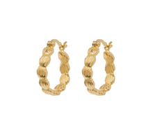 anna-nina-oorbellen-small-madeleine-hoop-earrings-gold-plated