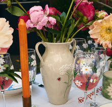 anna-nina-vaas-golden-dawn-vase-lieveheersbeestje