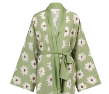 anna-nina-white-lotus-dreams-kimono