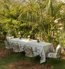 doing-goods-iris-tafelkleed-blauw