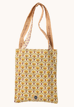 doing-goods-throw-dani-single-plaid-in-tote-bag