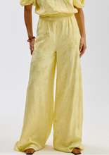 harper-yve-broek-geel-yellow-rosie-ss6p106