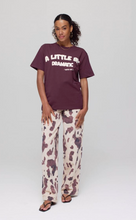 harper-yve-t-shirt-bruin-a-little-bit-dramatic