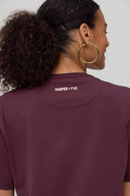 harper-yve-t-shirt-bruin-a-little-bit-dramatic