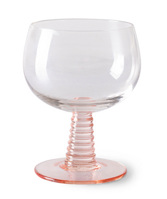hk-living-wijnglas-roze-swirl-wine-glass-low-nude