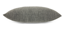 hkliving-kussen-striped-cushion-monochrome-70x40cm