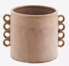 madam-stoltz-bloempot-keramiek-roze-pink