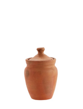 madam-stroltz-terracotta-pot-met-deksel