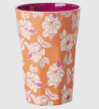 rice-oranje-large-melamine-beker-met-hibiscus-print-tall-melamine-cup-with-faded-hibiscus-print