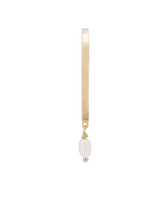 anna-nina-oorbel-single-pearl-drop-medium-ear-cuff-gold-plated