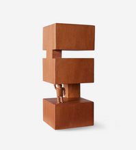 hk-living-objects-empowered-houten-sculptuur