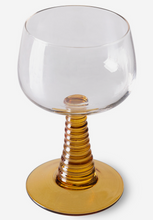 hk-living-wijnglas-swirl-wine-glass-ochre-high